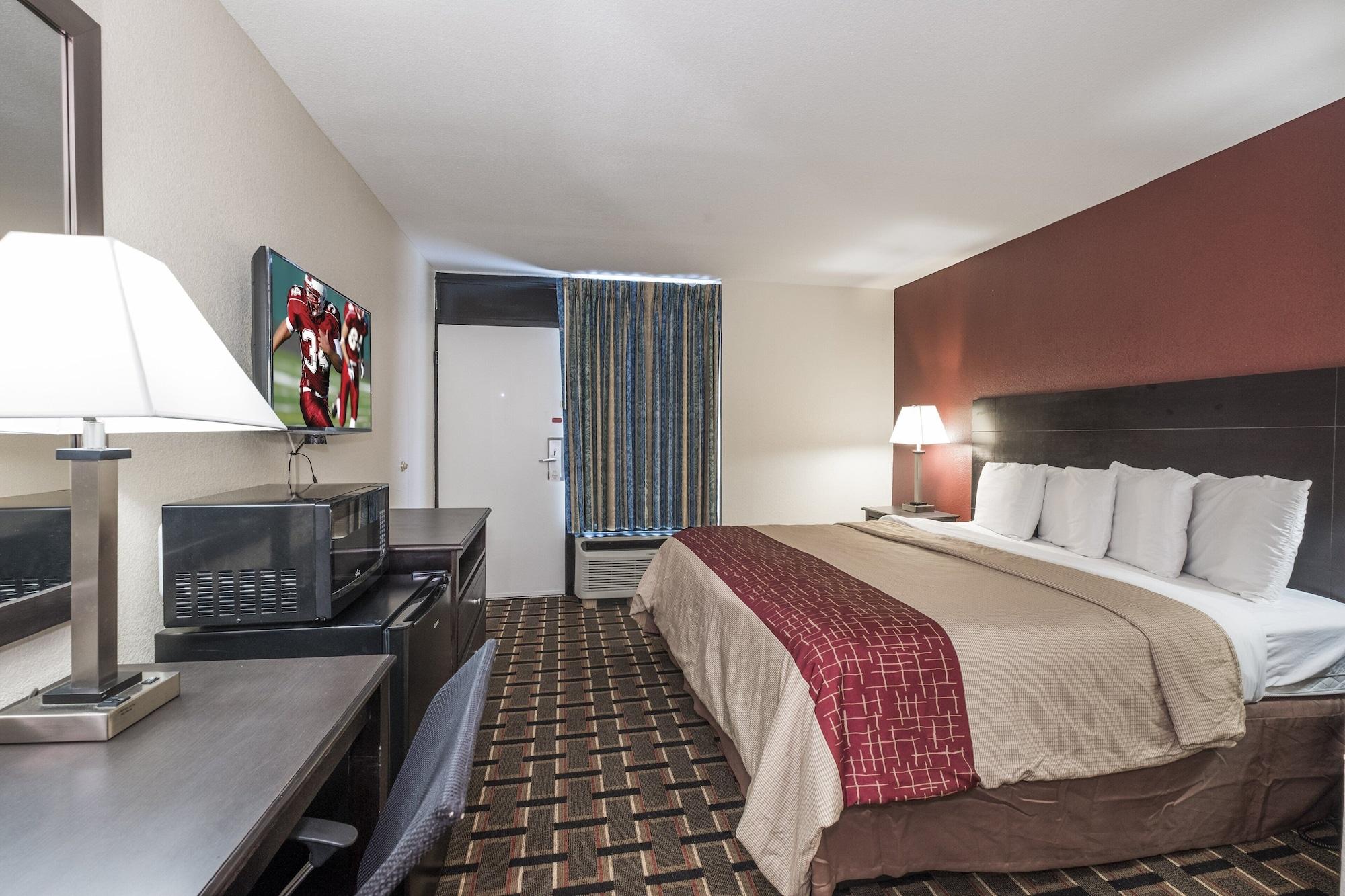 Red Roof Inn Mobile - Midtown Экстерьер фото