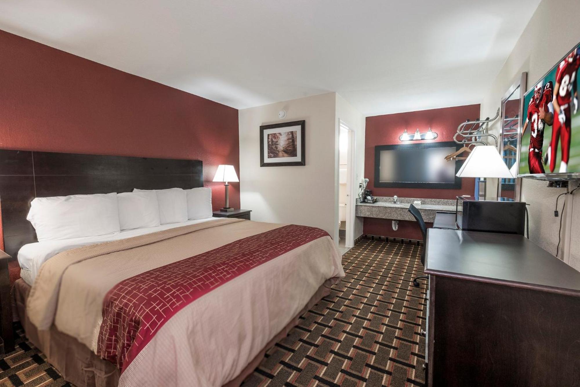 Red Roof Inn Mobile - Midtown Экстерьер фото