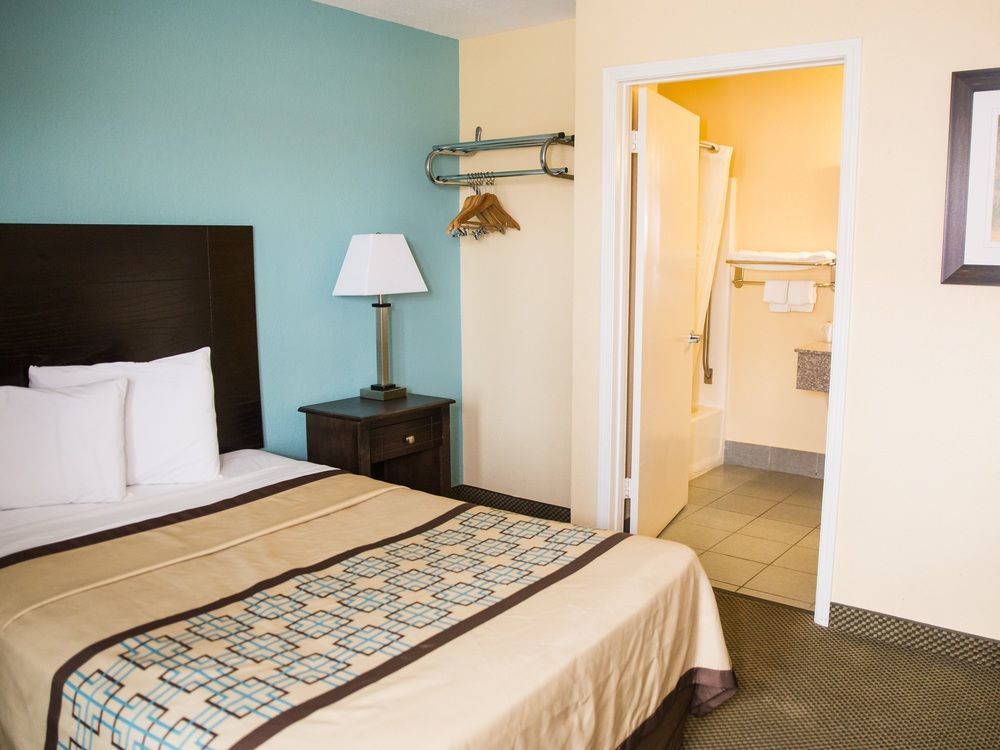 Red Roof Inn Mobile - Midtown Экстерьер фото
